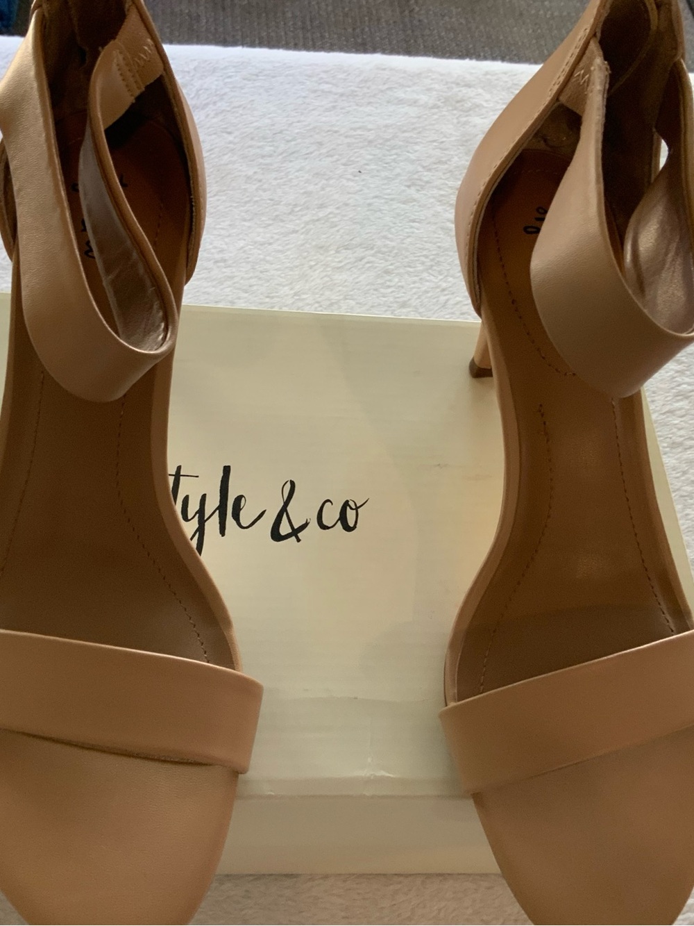 Style & Co. Women's Tan Ankle-Strap Heels new size 9.5. SKU 3089
